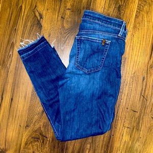 Joe’s blue jeans size W29